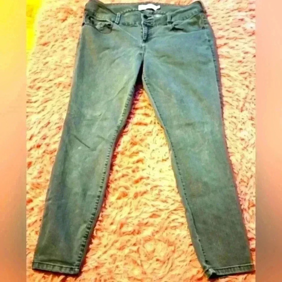 NWOT Torrid Grey Straight Leg Casual Relaxed Comfy Denim Jeans Pants SZ 16R - Picture 1 of 3